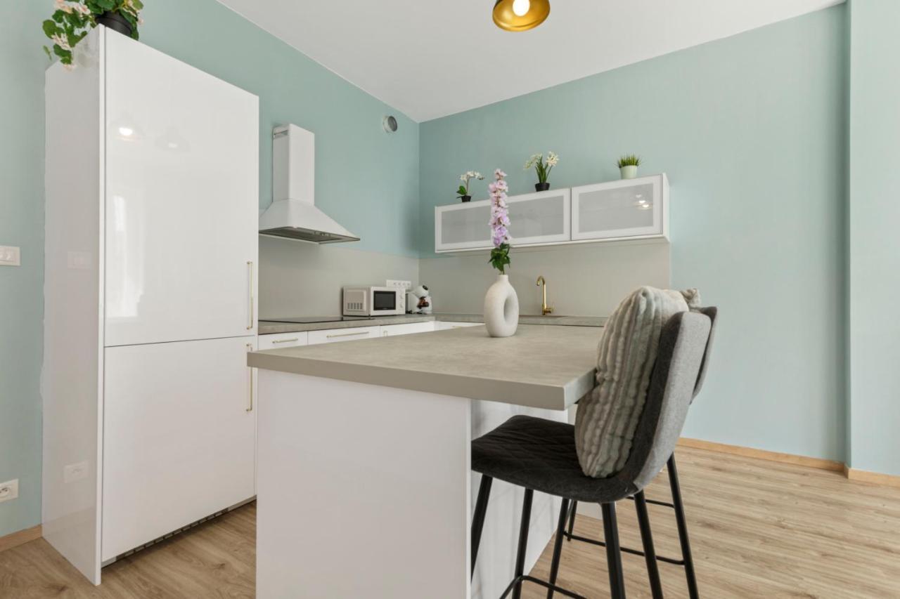 Lam Mint - Ac - Balcony Daire Bratislava Dış mekan fotoğraf