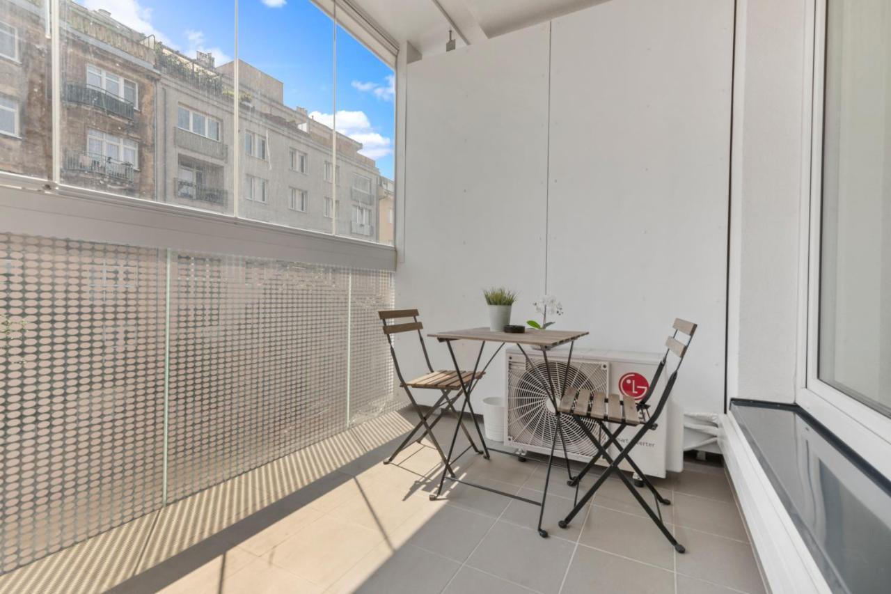 Lam Mint - Ac - Balcony Daire Bratislava Dış mekan fotoğraf